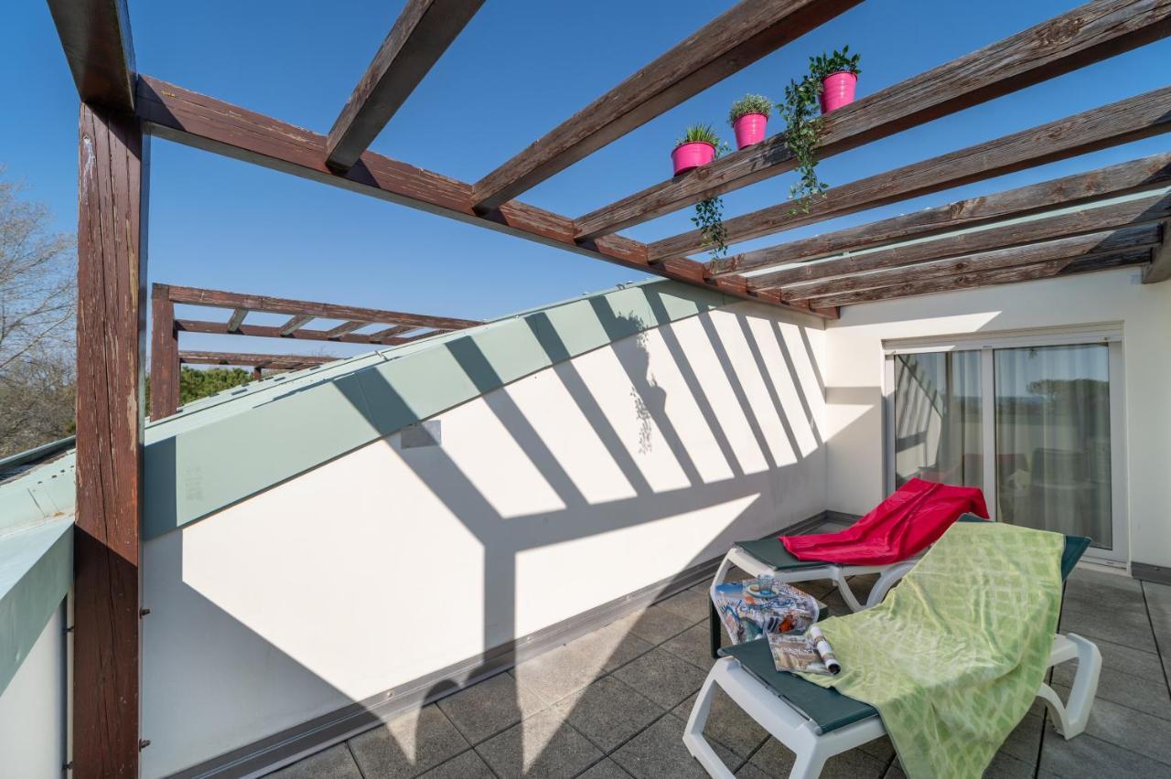 Residenza Al Parco Aparthotel Bibione Bagian luar foto