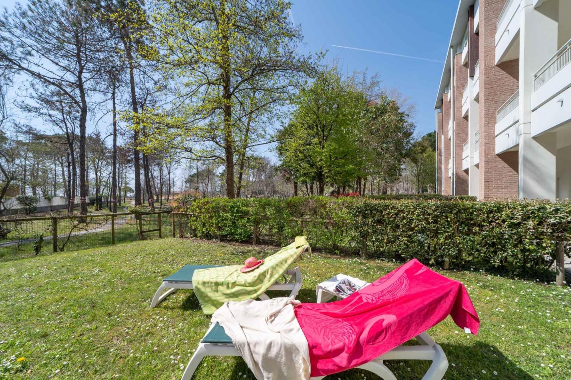 Residenza Al Parco Aparthotel Bibione Bagian luar foto