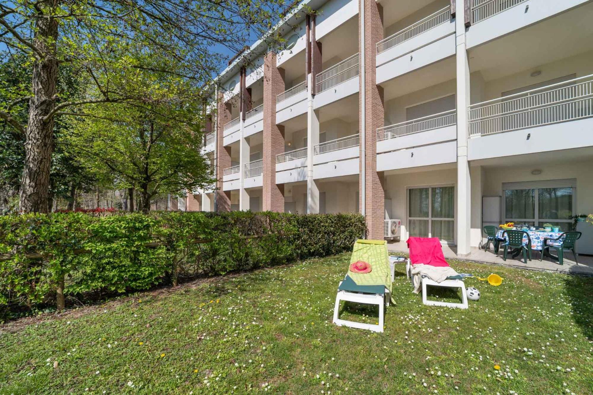 Residenza Al Parco Aparthotel Bibione Bagian luar foto